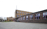 Max-Taut-Schule, Nöldnerplatz, Berlin, DE - Max Taut